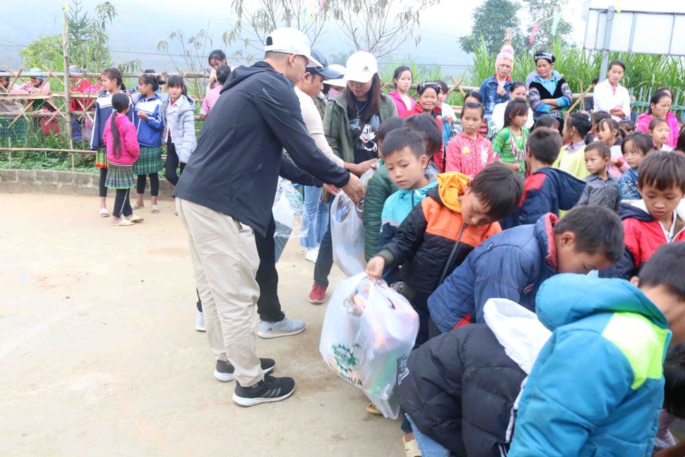 CHARITY_2